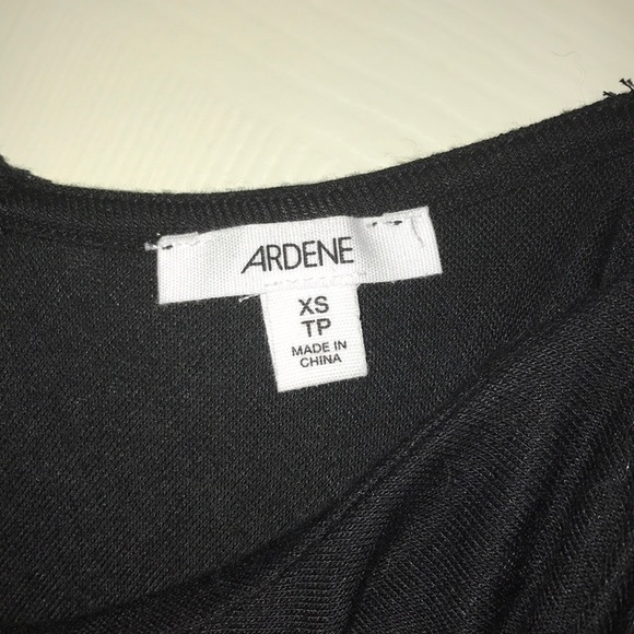 A black off the shoulder tank top - Picture 3 of 3